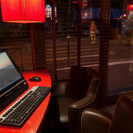 Eiffel Garibaldi Hotel 3*