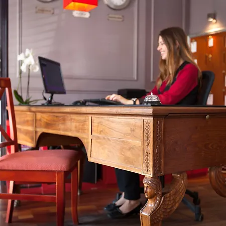 Eiffel Garibaldi Paris