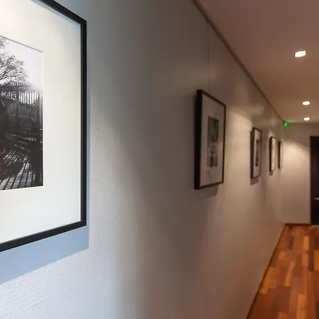 Hotel Eiffel Garibaldi Paris