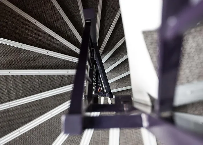 Eiffel Garibaldi Hotel 3*