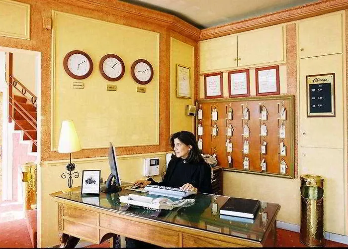 Eiffel Garibaldi Hotel