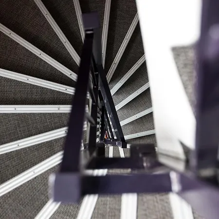 エッフェル ガリバルディ ホテル 3*