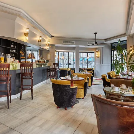 Eiffel Garibaldi 3* Париж