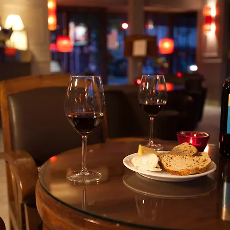 Eiffel Garibaldi Отель Париж