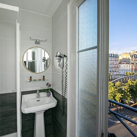 Eiffel Garibaldi Otel Paris