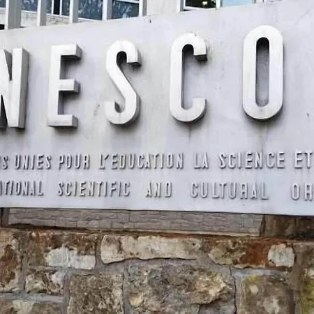 Eiffel Garibaldi Otel Paris