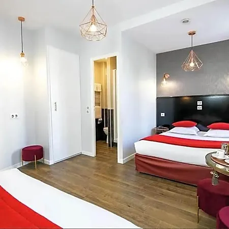 Eiffel Garibaldi Hotel