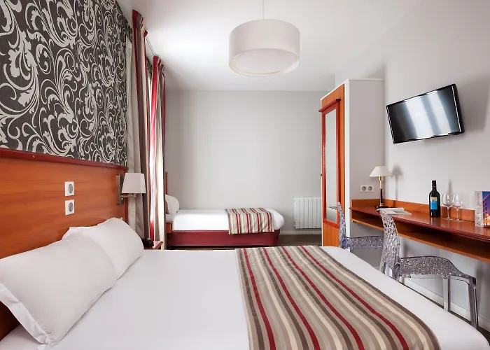 Hotel Eiffel Garibaldi 3*