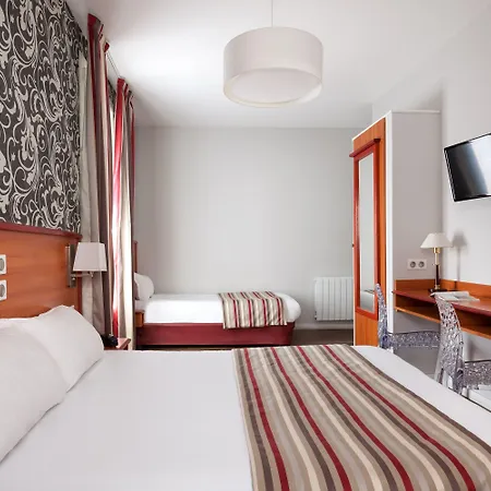 Hotel Eiffel Garibaldi 3*