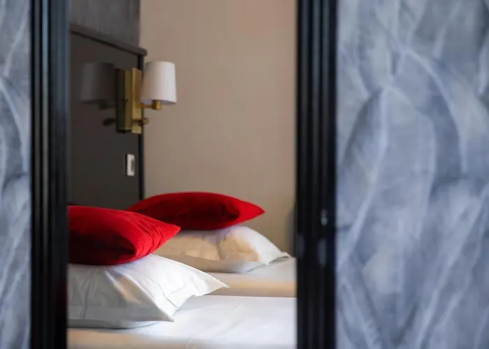 Hotel Eiffel Garibaldi