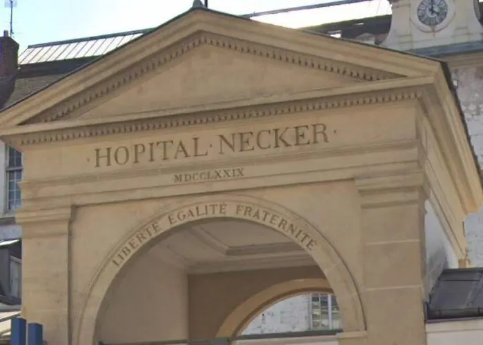 Eiffel Garibaldi Hotel 3*