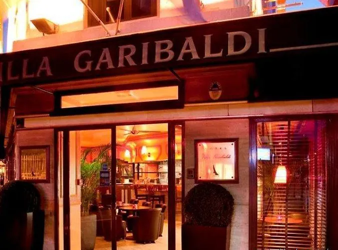 Hotel Eiffel Garibaldi 3*